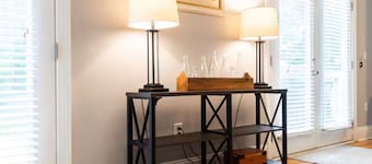 Lowcountry Family Getaway-A Charleston Adventure Awaits-Spacious & Pet-Friendly!