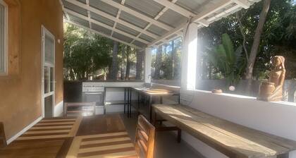Furnished rental in a haven of peace in the heart of Le Cap village.
