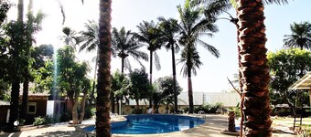 Furnished rental in a haven of peace in the heart of Le Cap village.