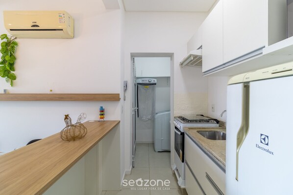 Basic Apartment | Private kitchen