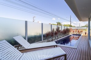 室外游泳池