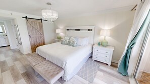 Condo, 2 Bedrooms