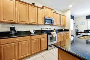 Maison, 6 chambres | Cuisine privée