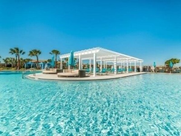 Maison mitoyenne, 4 chambres | Piscine