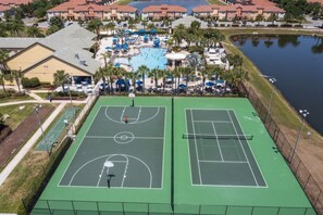 Casa, 6 quartos | Campo esportivo