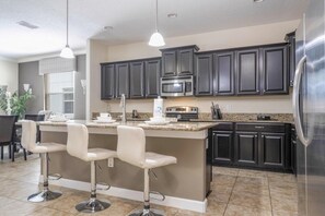 Casa, 6 quartos | Cozinha privada