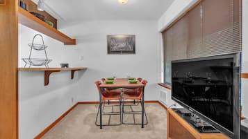 Apartment, 1 Schlafzimmer | Speisen