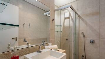 Basic Apartment | Bathroom | Shower