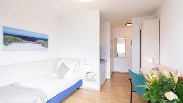 Standard Apartment (1) | Free WiFi, bed sheets