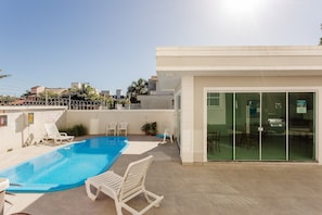 Outdoor pool - Apto espaçoso com piscina 750m da praia | CHR025 (Florianópolis)
