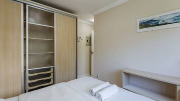Basic Apartment | 2 bedrooms, free WiFi
