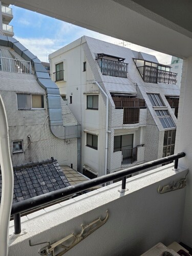 A cozy accommodation in Nakano City, 3 stops from Shinjuku, for 4 people