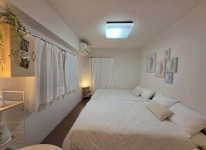 1 bedroom, in-room safe, iron/ironing board, free WiFi
