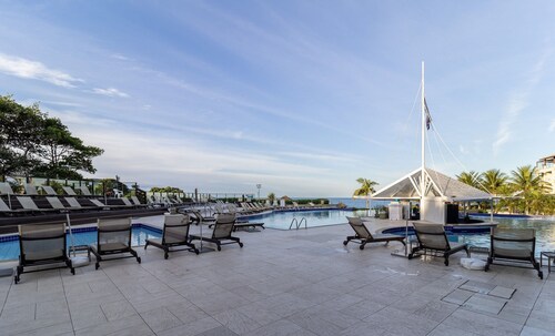 Flat Vista mar Dentro de Resort de Luxo Sto2206