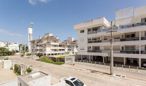 Exterior - Building With Swimming Pool in Ingleses Norte - STN (Florianópolis)