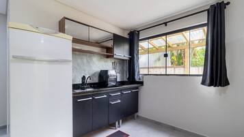 Basic Apartment | Private kitchen
