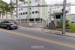 Basic Apartment | Exterior - Comfort and Convenience Near Ufsc! - Cmt0404 (Florianópolis)