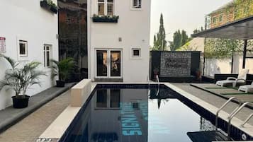 Udendørs pool