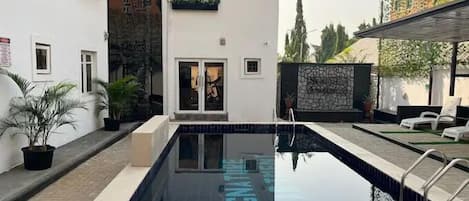Piscine extérieure
