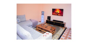 Living room - Cozy Naivasha Apartment With Mountain Views (Naivasha)