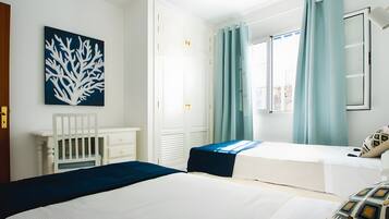 2 chambres, fer et planche à repasser, Wi-Fi, literie fournie