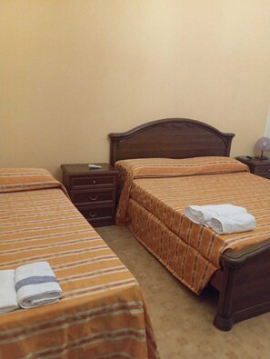 4 chambres, draps fournis