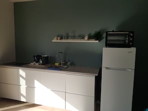 Oven, stovetop, dishwasher
