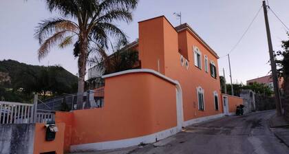 Apartment 'Appartamento 8 Vista Costa' mit Gemeinschaftsgarten, WLAN und Klimaanlage
