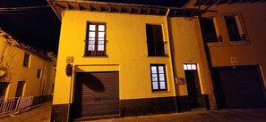 숙박 시설 정면