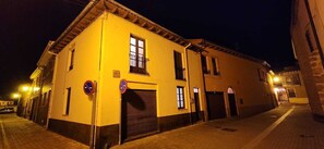 Façana frontal de l'allotjament