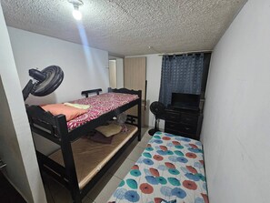 Apartment, 3 Bedrooms, Accessible, Smoking