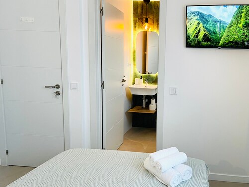Double room with private bathroom