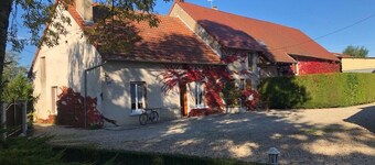 Guest house near Sancerre, Guédelon castle, circuit 3 la Loire à vélo