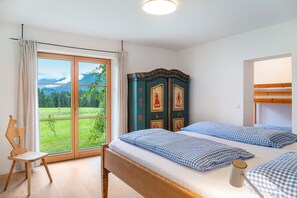 3 habitaciones, tabla de planchar con plancha y wifi 