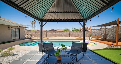 River Fun Awaits! Pool, Putting Green, Arcade & More – Sleeps 8!