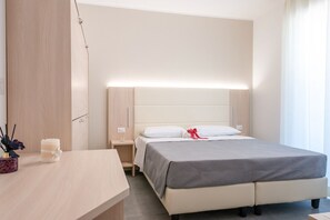 Caja de seguridad en la habitación, cortinas blackout y wifi gratis 