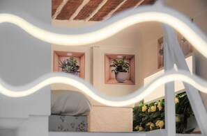 Bügeleisen/Bügelbrett, Reisekinderbett, kostenloses WLAN, Bettwäsche