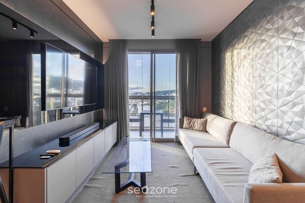Basic Apartment | Living area