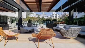 Apartemen Basic | Teras/patio