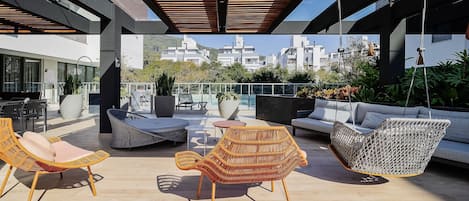 Basic Apartment | Terrace/patio