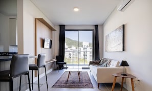 Basic Apartment | Living area