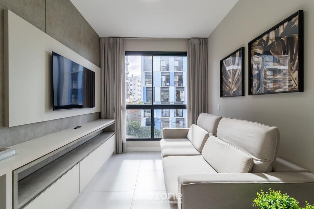 Sophistication and Comfort in Carvoeira Sre0201