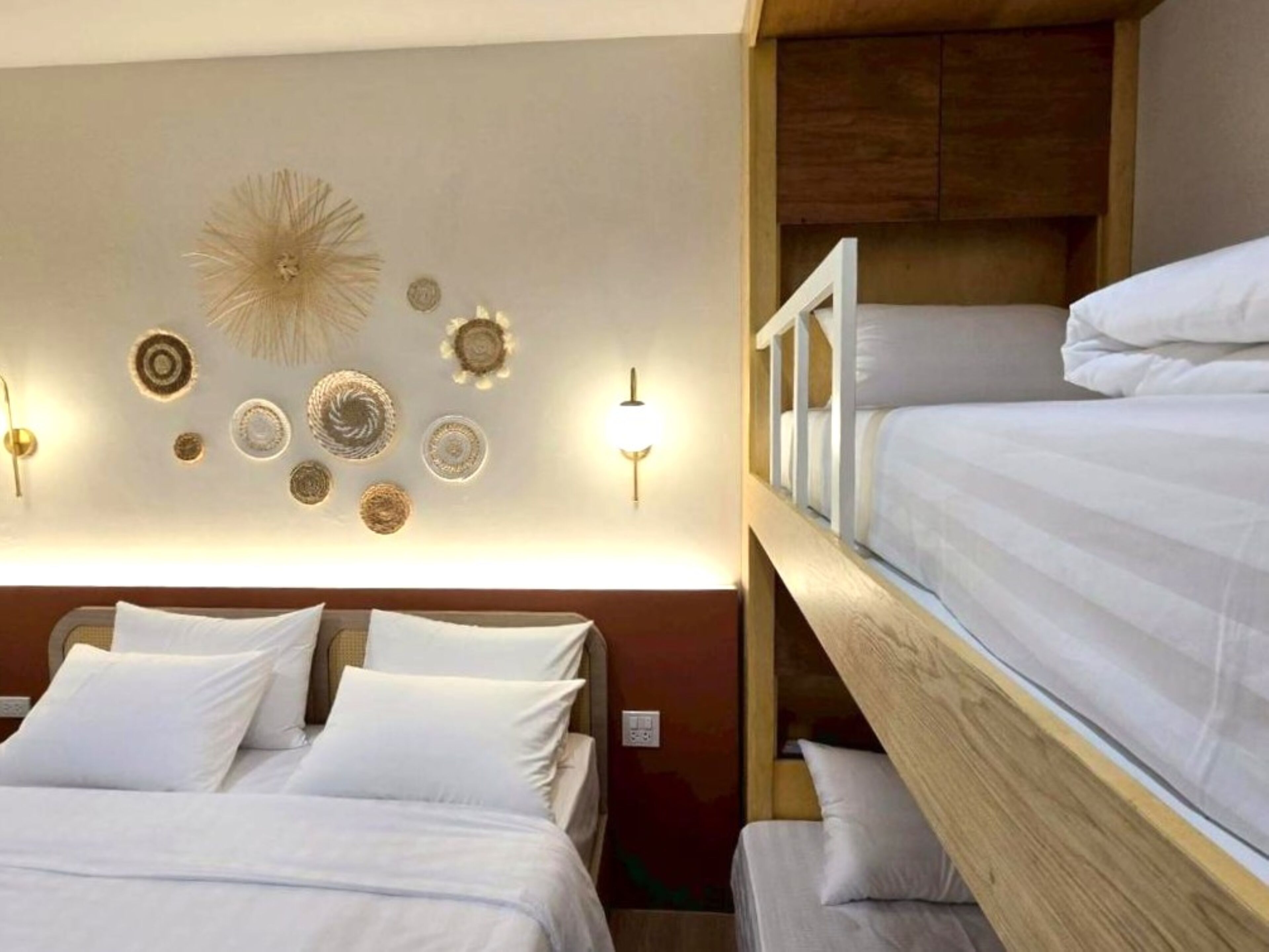 Family Room | Premium bedding, soundproofing, free WiFi, bed sheets