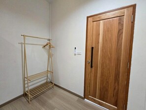 2 Bed Private Dorm - Inn De Sea Poshtel (Bangkok)