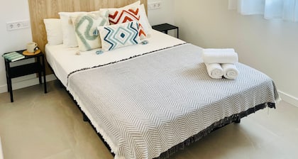 Double room with shared bathroom