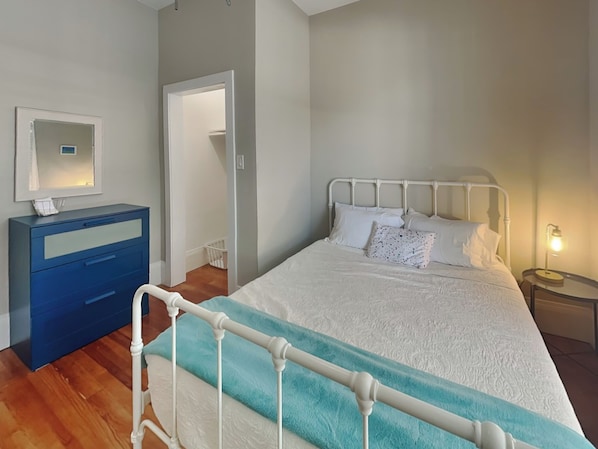 3 chambres, fer et planche à repasser, accès Internet, draps fournis