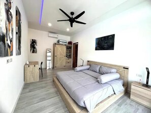 3 bedrooms, iron/ironing board, WiFi, bed sheets