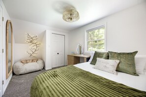 3 bedrooms, WiFi, bed sheets