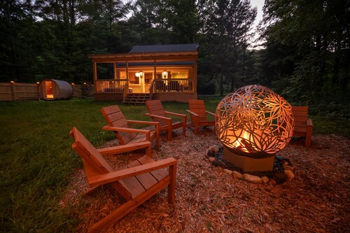 Streamside | Nature-Lux w/ Hot Tub, Sauna, Firepit, Game Area, Beautiful Setting