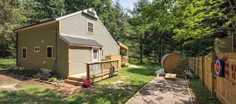 Streamside | Nature-Lux w/ Hot Tub, Sauna, Firepit, Game Area, Beautiful Setting